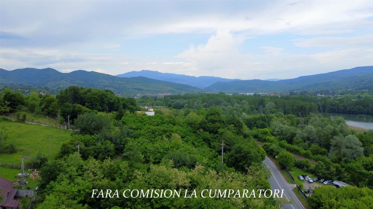 TEREN 3350 MP BUJORENI - LANGA DRUMUL EUROPEAN – fotografia 3 din 11