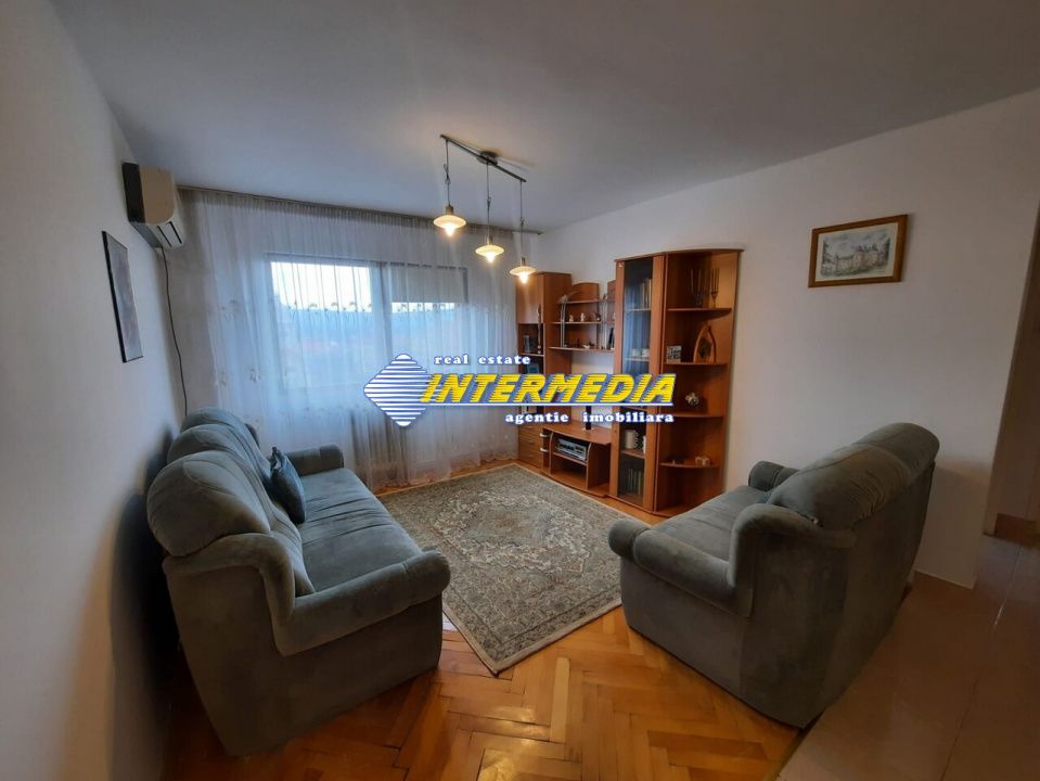APARTAMENT 3 CAMERE DE INCHIRIAT I CENTRU I SUP 66 MP I MOBILAT I – fotografia 2 din 9