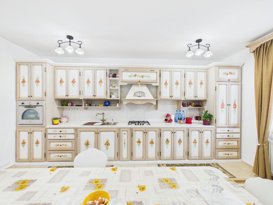 Casa cu priveliste de vis si potential turistic sau investitie in zona Bran – fotografia 5 din 46