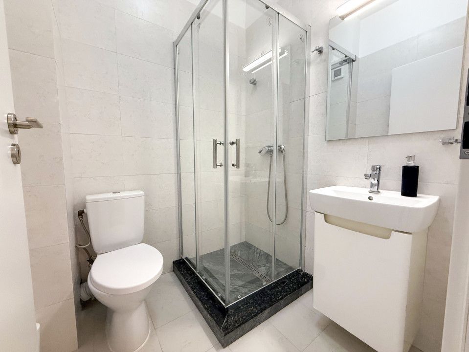 Studio cu vedere la lac Stefan Building Lake – fotografia 6 din 9