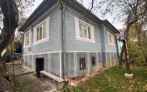 Casă de vânzare în comuna Nușeni, la 15 km de Beclean