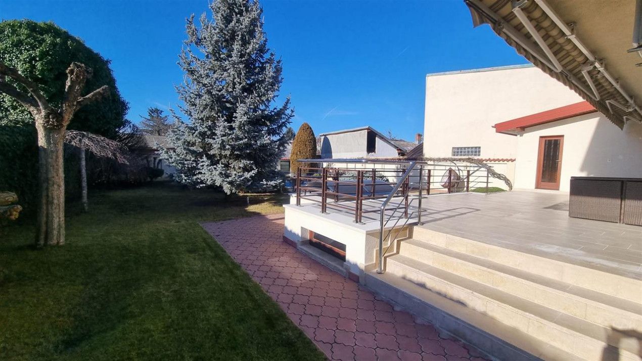 Inchiriere Vila Lux Ploiesti – fotografia 63 din 68