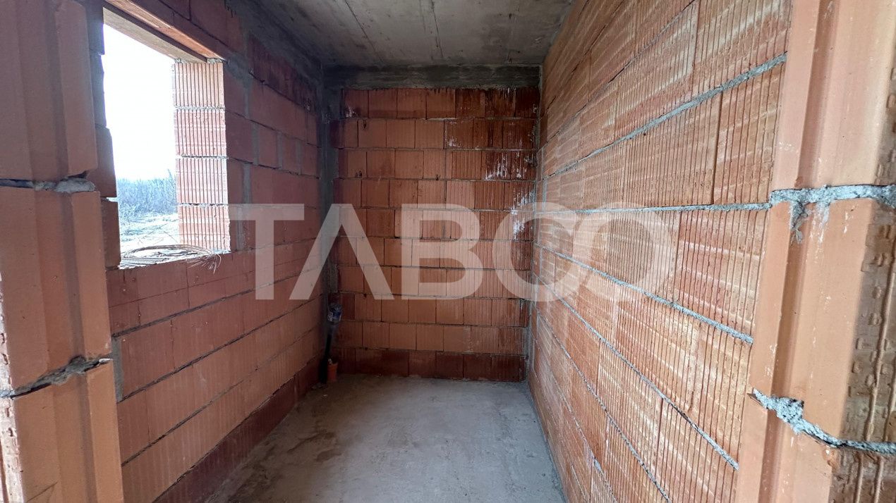 Casa  de vanzare  individuala 5 camere curte 500 mpu 127 mpu Selimbar – fotografia 13 din 18