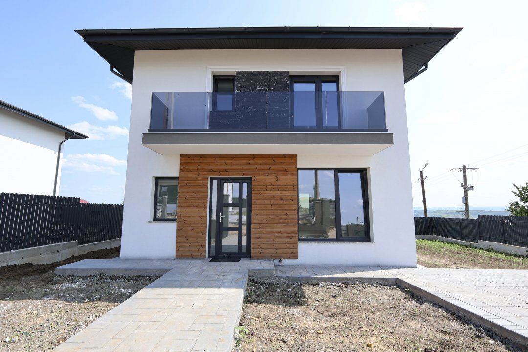 Casa 4 camere, teren intre 350-543 mp la strada asfaltata din Popas Pacurari – fotografia 1 din 9