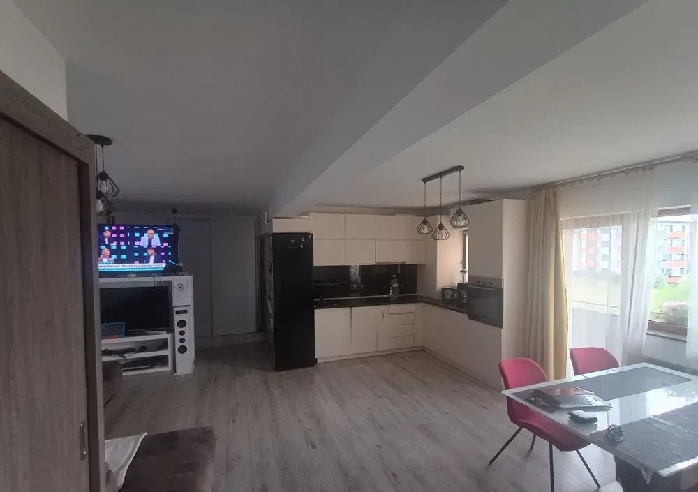 Apartament 3 camere zona Sub Cetate – fotografia 1 din 8