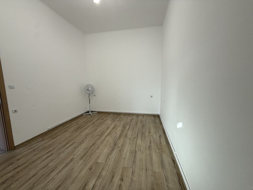 Apartament cu o camera, complet renovat, parter, 38 mp utili - Badea Cartan – fotografia 1 din 5