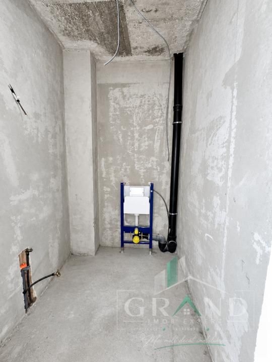 SPAȚIU COMERCIAL 120mp | 4 ÎNCĂPERI | 3 BAI | TERASĂ 20mp | PARCARE | VIVO MALL – fotografia 10 din 16