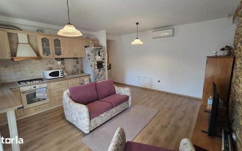 Apartament 4 camere, 72 mp+20 mp balcoane, parcare, zona Poligon