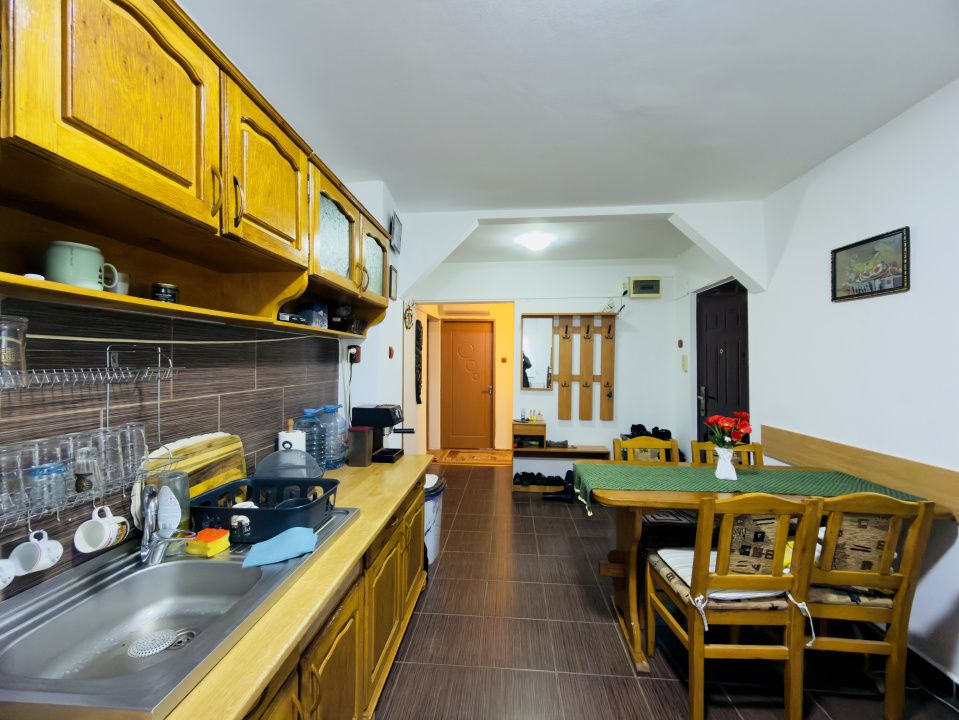 Apartament 4 camere, decomandat, etaj 2, 78mp in Bucovina – fotografia 4 din 15
