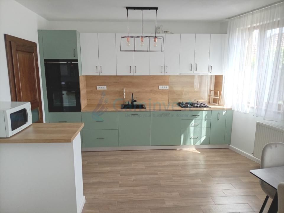Casa de inchiriat in Oradea, zona Iosia, 235 mp – fotografia 1 din 13