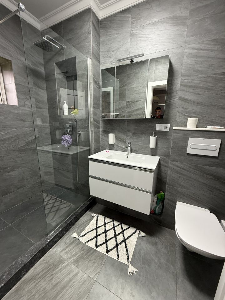 De închiriat - Ap. 4 camere, cu curte comună, Florești, 90 mp. – fotografia 6 din 12