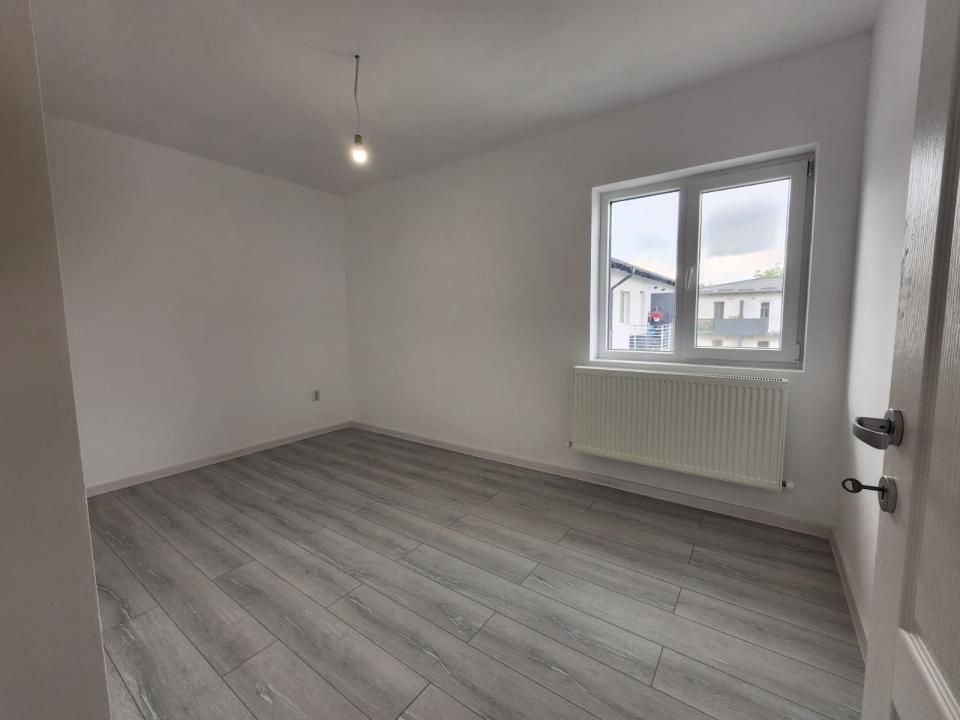 APARTAMENT 1 CAMERA, DECOMANDAT , ETAJ 1 , LOC DE PARCARE INCLUS, COMISION 0 – fotografia 5 din 8