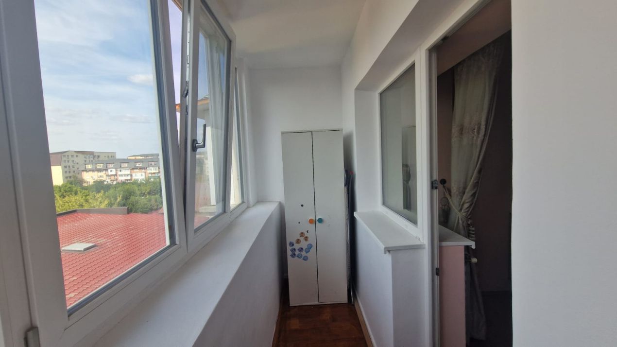 Apartament 3 camere, decomandat, 100mp, Calea Severinului zona Hotel Grim – fotografia 14 din 14