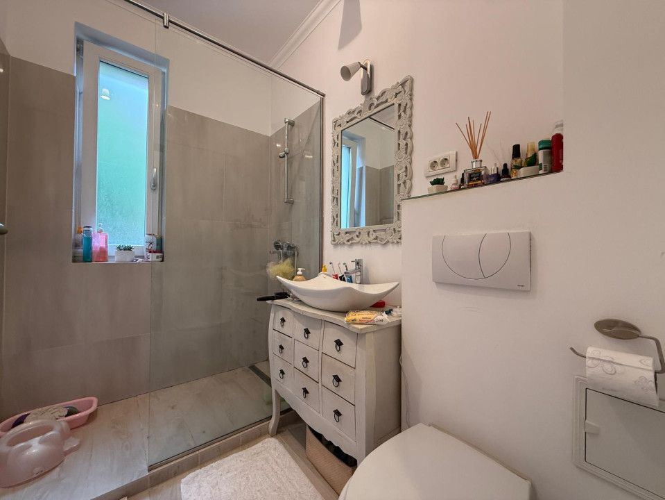 Apartament 2 camere, utilat si mobilat, 2 locuri de parcare - Hotel IQ Comision0 – fotografia 8 din 12