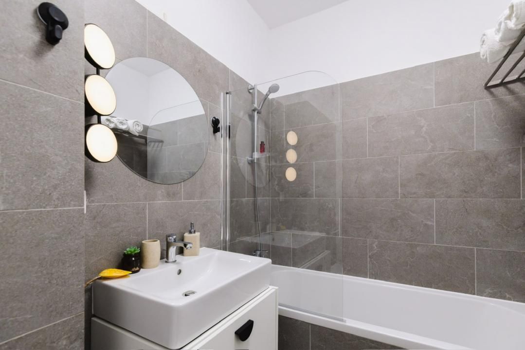 2 Camere de inchiriat | Chitila | Atria | Centrala | Parcare | Piscina – fotografia 14 din 15