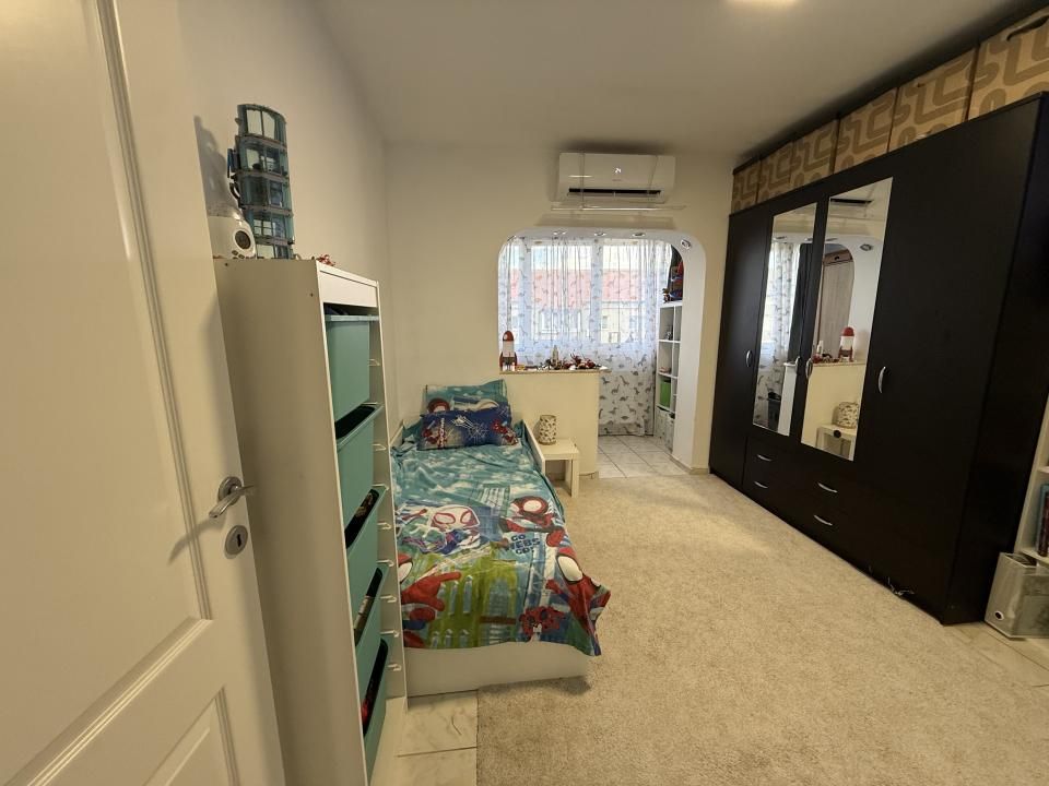 Apartament cu 3 camere, decomandat - Lipovei – fotografia 4 din 9
