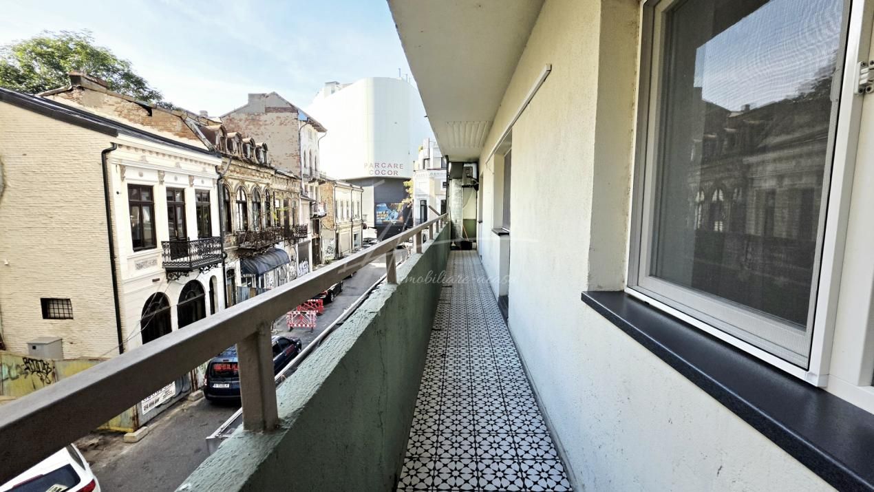 Eleganta urbana la Piata Unirii. O adresa, doua experiente de locuire – fotografia 52 din 60