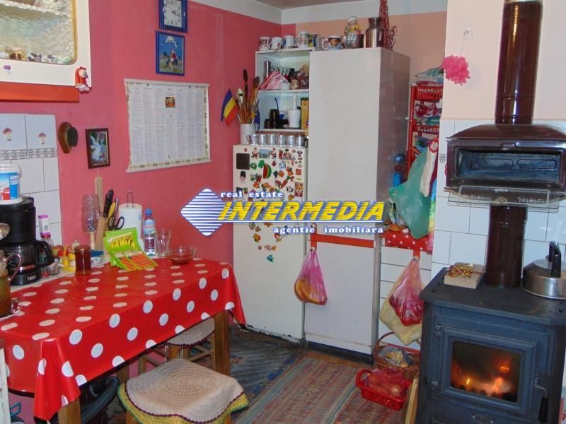 CASA 6 CAMERE I DE VANZARE I CENTRU I PRETABILA CABINETE, GRADINITA , BIROURI I – fotografia 2 din 7