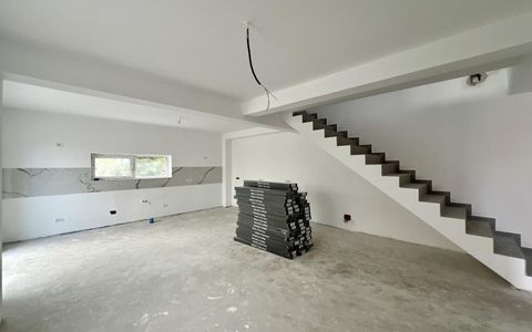 Duplex 4 camere, 100mp utili +12mp terasa, pozitie excelenta -Giroc