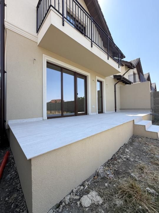 Duplex cu camera tehnica, 102mp utili, 350mp teren-Covaci – fotografia 1 din 21