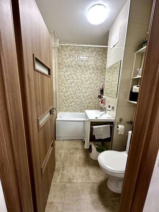 Apartament cu 4 camere, 84 mp utili + 2 balcoane - Gheorghe Lazar – fotografia 9 din 13