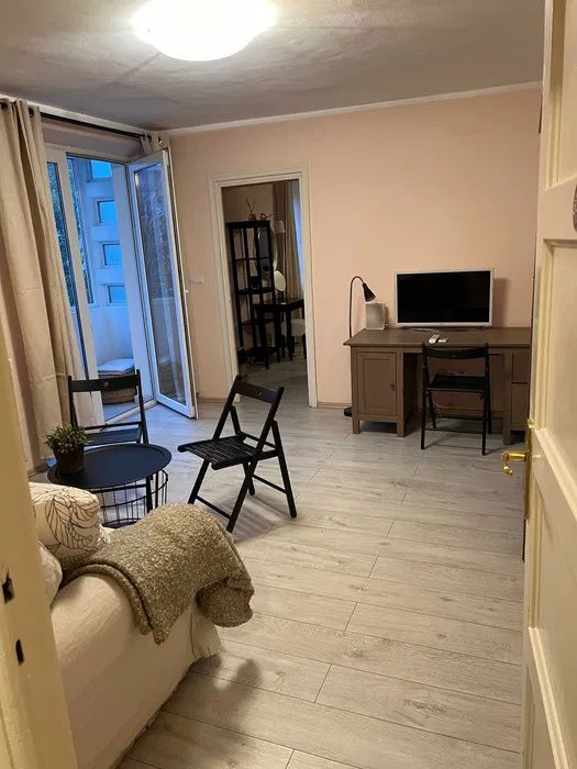 2 Camere de inchiriat | P-ta Romana | Metrou | CatFriendly | Mobilat – fotografia 3 din 9