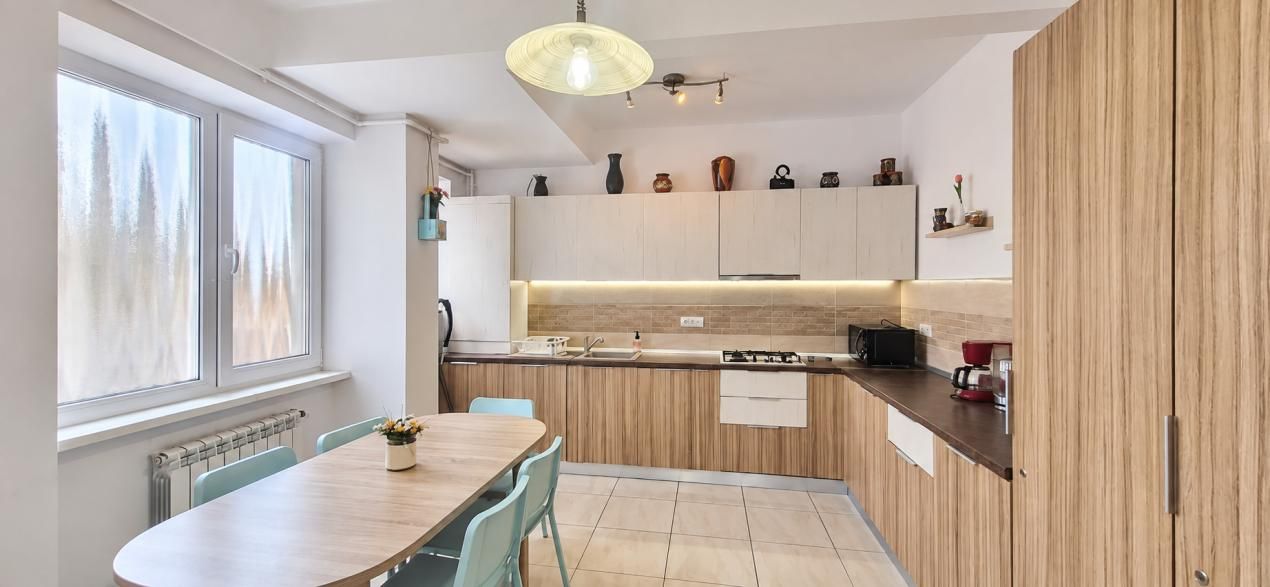 Închiriere apartament cu 3 camere, mobilat și utilat, Central Brasov - studenti – fotografia 5 din 14