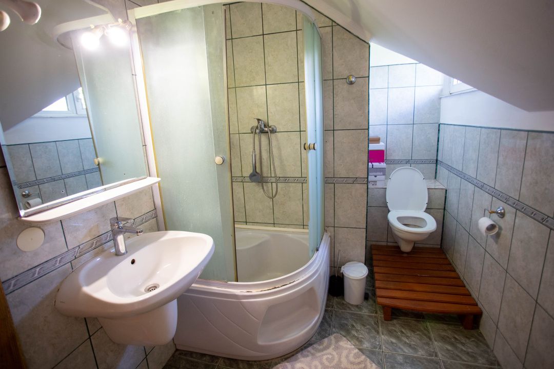 Casă De Vânzare | Comănești, Județul Bacău | COMISION 0% – fotografia 50 din 72