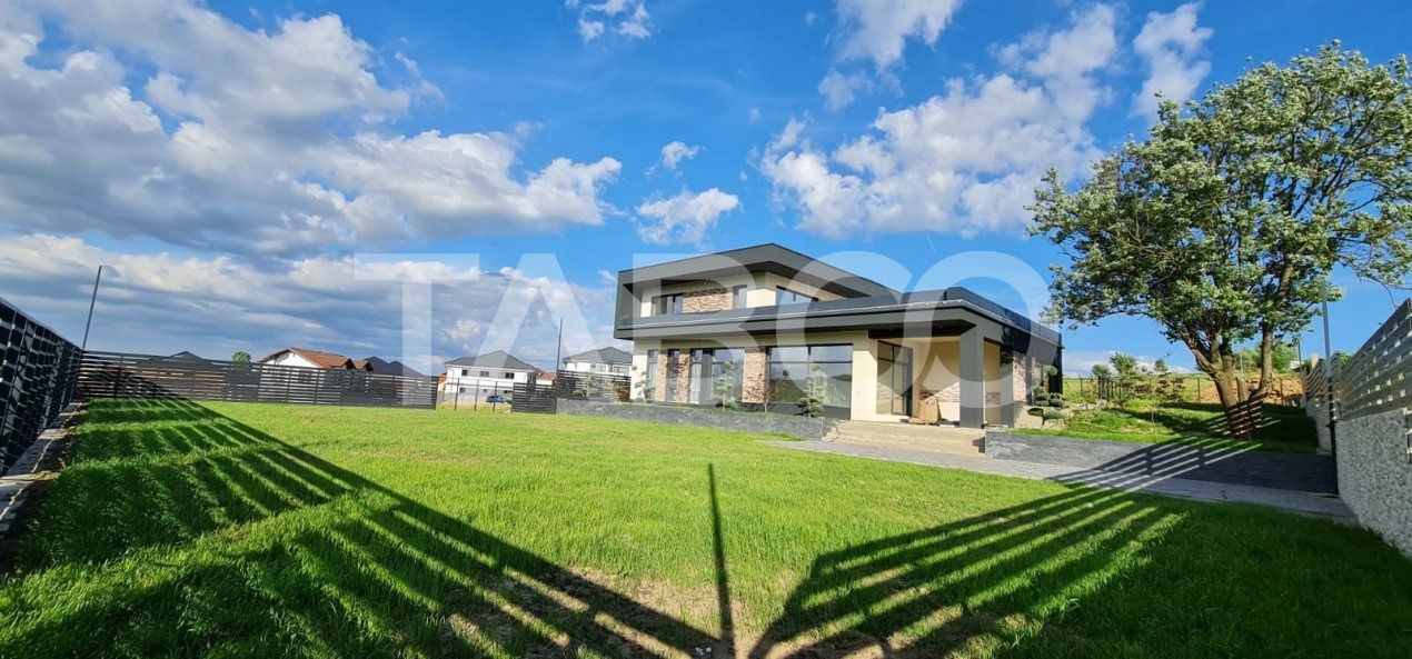 Casa moderna cu 5 camere, piscina si priveliste superba, Cisnadie – fotografia 17 din 26