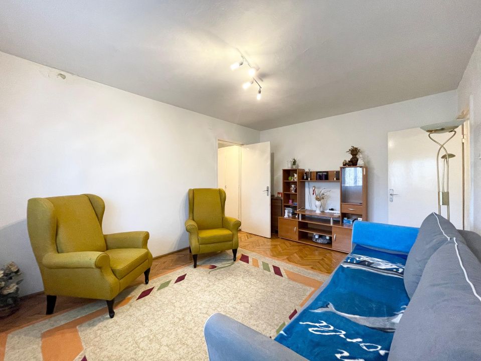 Apartament 3 camere, 2 bai, etaj 2 - Girocului – fotografia 2 din 12