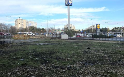 Teren cu autorizatie de constructie