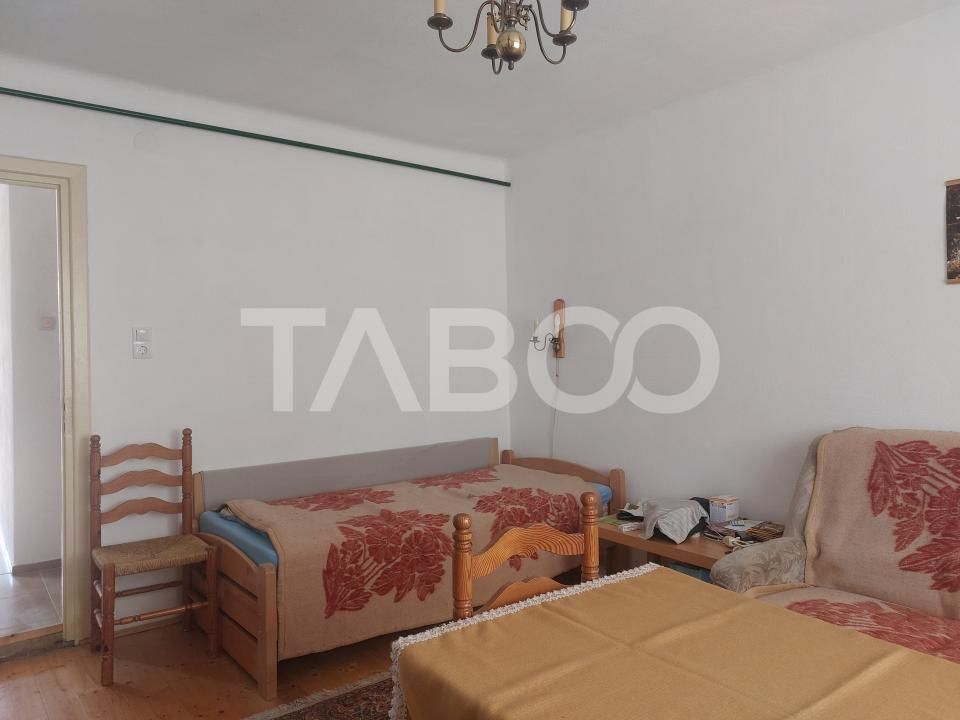 Casa si curte individuala 2 corpuri de casa separate 4 camere gradina – fotografia 17 din 25