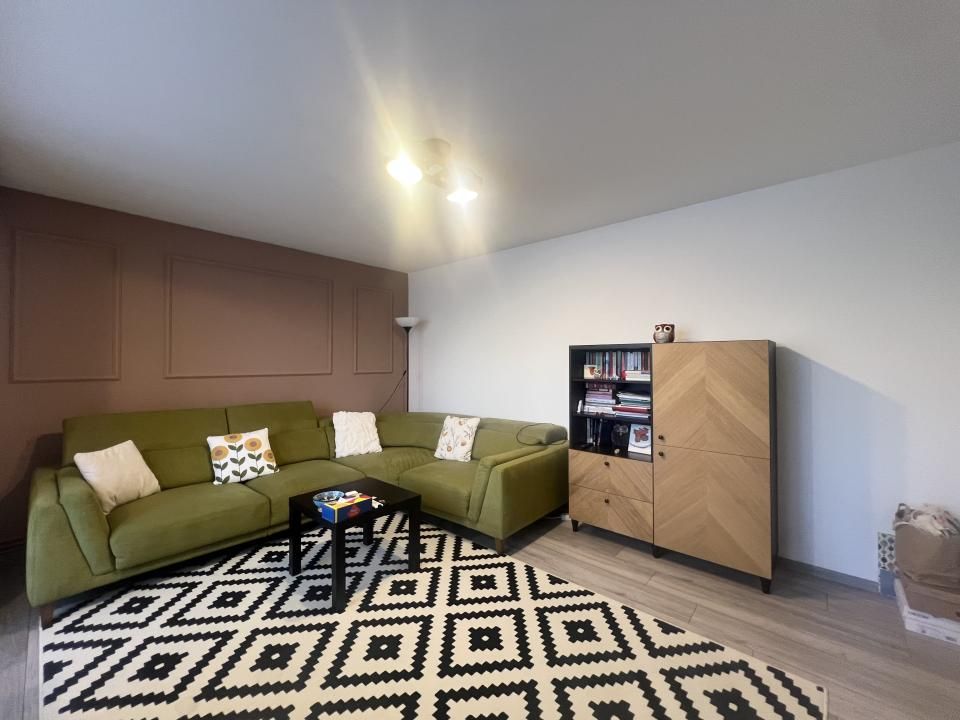 Apartament, 3 camere, 64 mp utili, garaj, decomandat - Piata Doina – fotografia 3 din 12