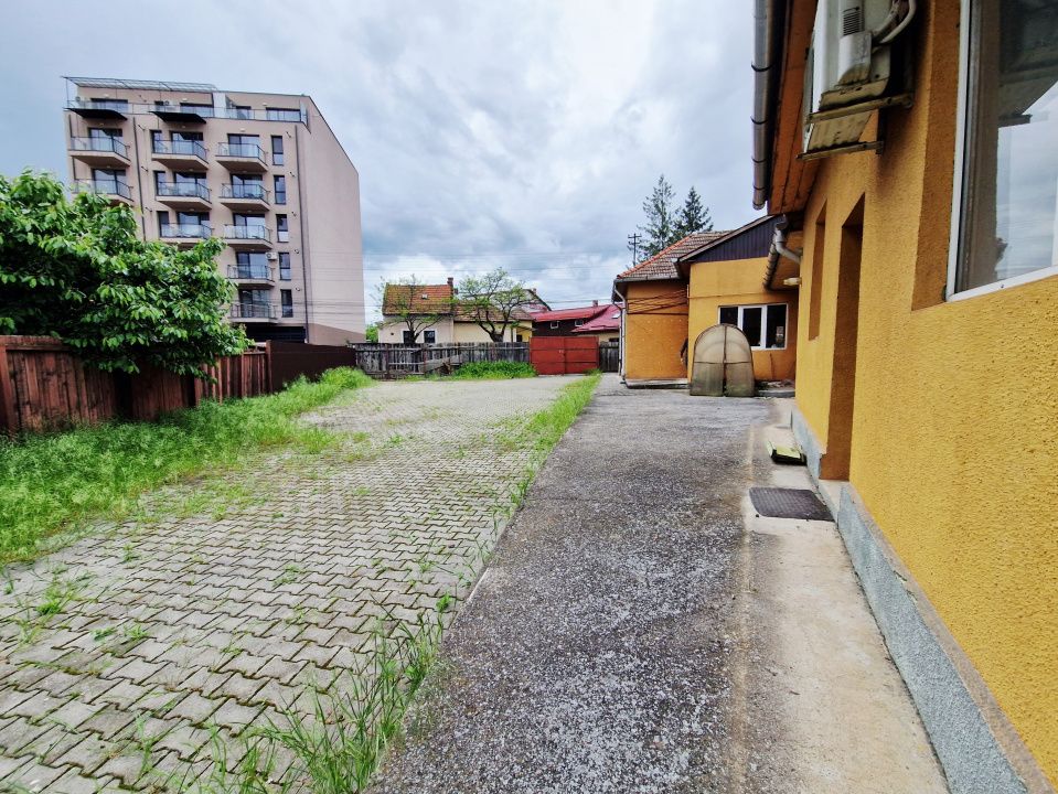 Casa pentru birouri, curte generoasa si 10 parcari zona Paris – fotografia 21 din 22