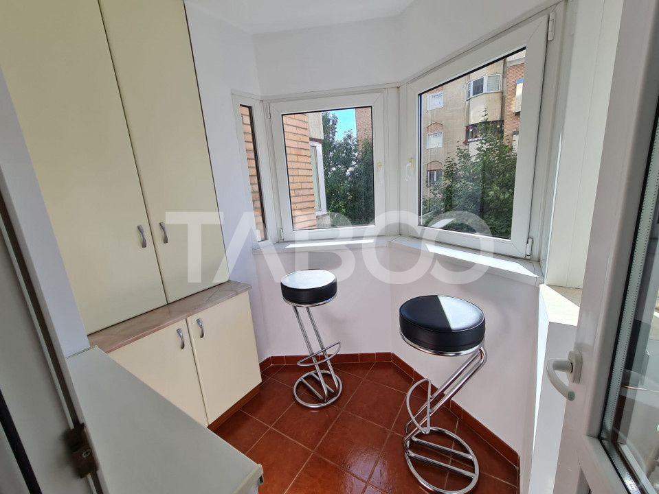 Apartament spatios cu 3 camere si 2 bai plus balcon in zona Central – fotografia 11 din 11