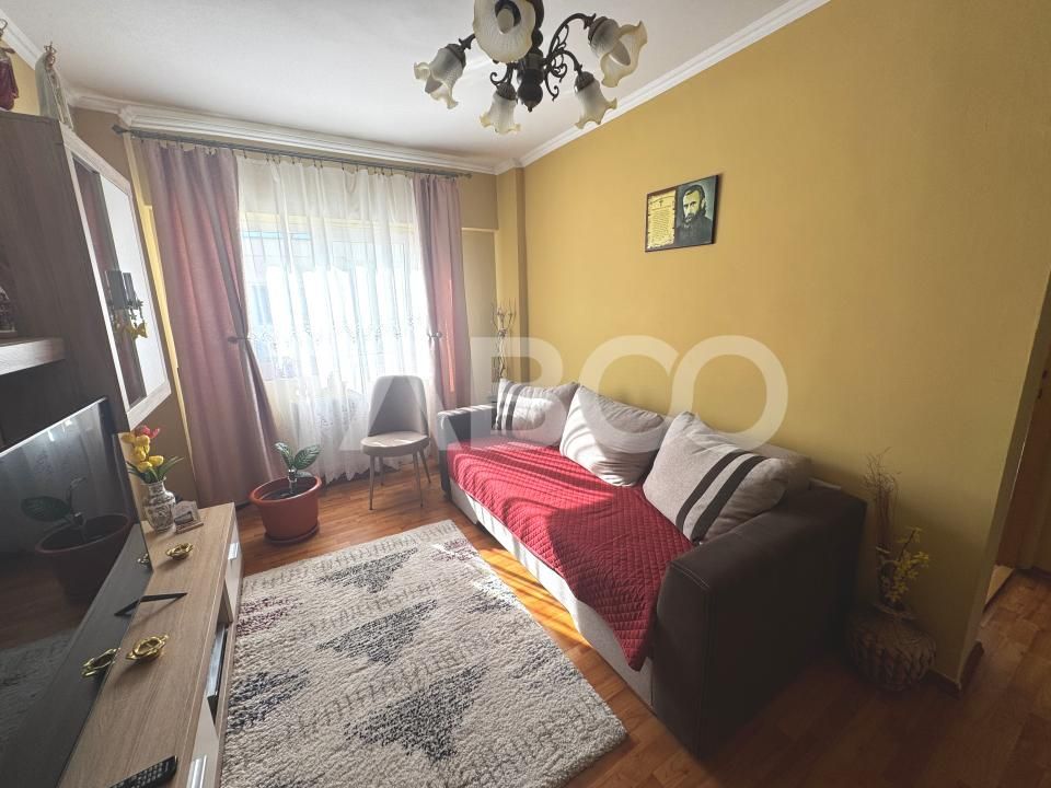 COMISION 0 - Apartament 4 camere 2 bai pivnta si balcon 8 mp Cisnadie – fotografia 6 din 19
