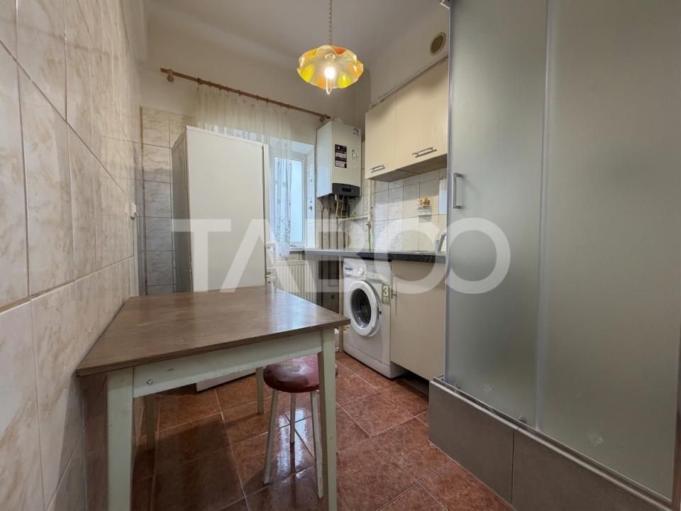 Garsoniera de inchiriat mobilata utilata zona Garii renovata recent – fotografia 3 din 6