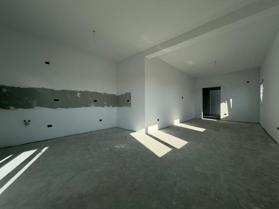 Duplex in Covaci | Toate utilitatile | Parter | Curte generoasa | – fotografia 4 din 12